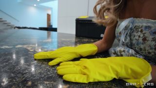 Emma Hix Rimming the Plumber (Blonde porn)-2