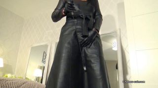 chateau-cuir Leather pleasure and JOI-4