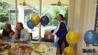 Hold the Door House Party POV!-9