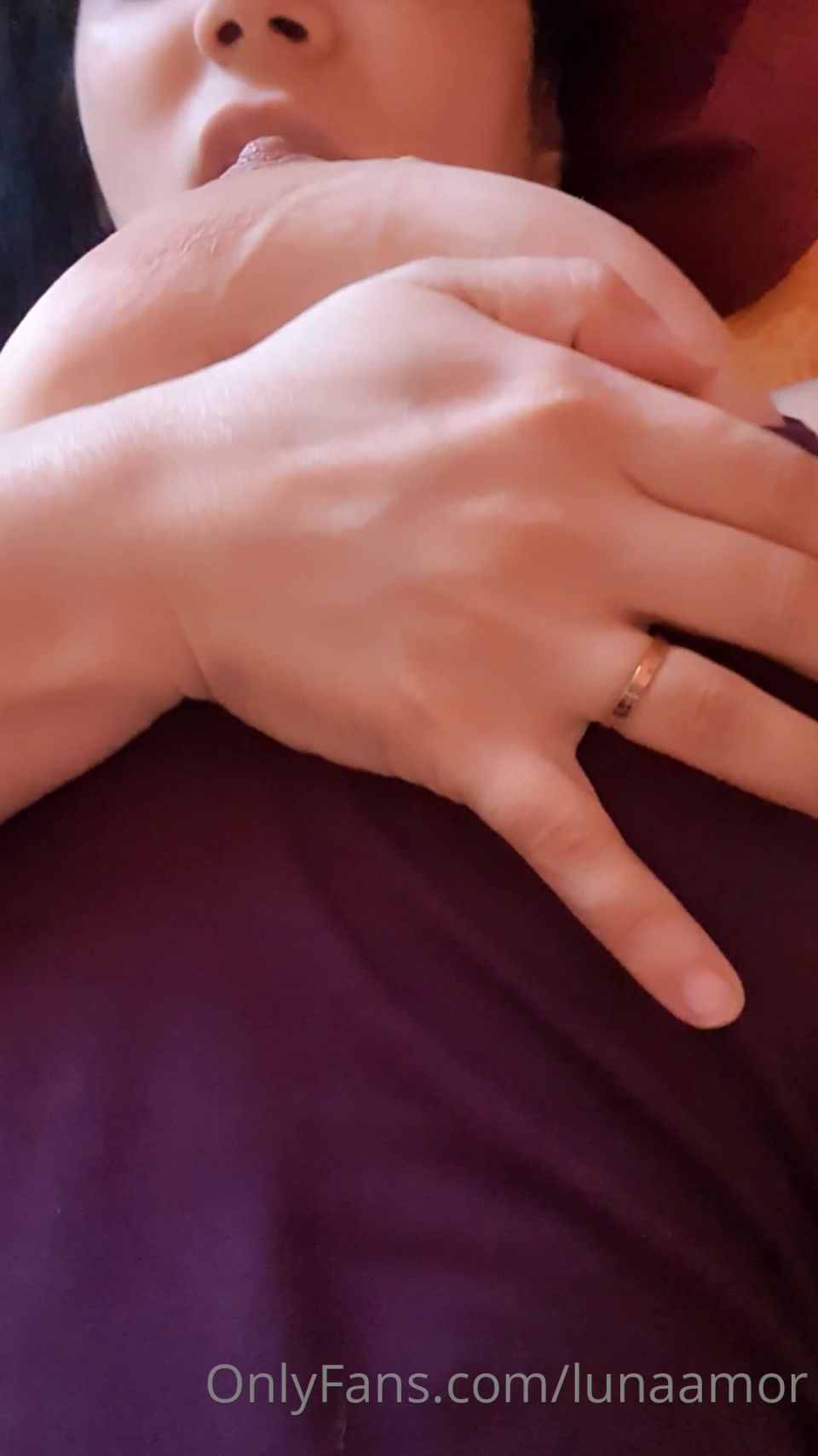 LunaAmor 0h6x7bz64nlv2b0yz65bn source