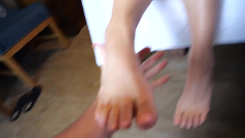 Fetish porn  Fetish porn  GirlsGoneHypnotized – Eden Wants to Get Mesmerized