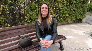 Pam Pam, 25, Sports Coach In Manosque (Hardcore porn)-1