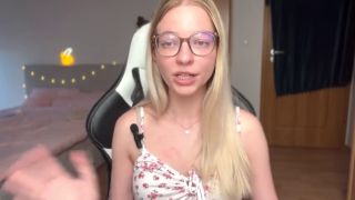 Manipulate 4 steps to MANIPULATE a slave  dominatrix guide-6