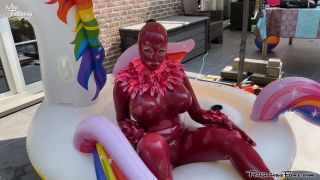 Latex Jacuzzi Summer Shoot Quick View Porn - New Sex Vide...-1