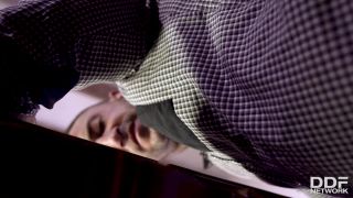 Porn tube Venus Afrodita - Blowjob For Dinner-5