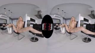 Video Alecia Fox: Alecia, Her Ginger Fox 2700p UltraHD/4K-8