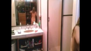 xxx video 2 woman in bathroom on webcam -1
