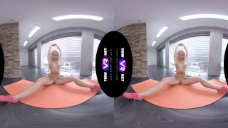 TmwVRnet  Hot Blonde Masturbates During Yoga-4