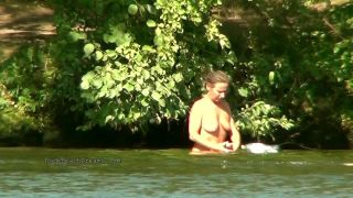 Nudist video  01547-7