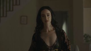 Kiernan Shipka & Krysten Ritter Sizzle in Stone Cold Fox 202-1