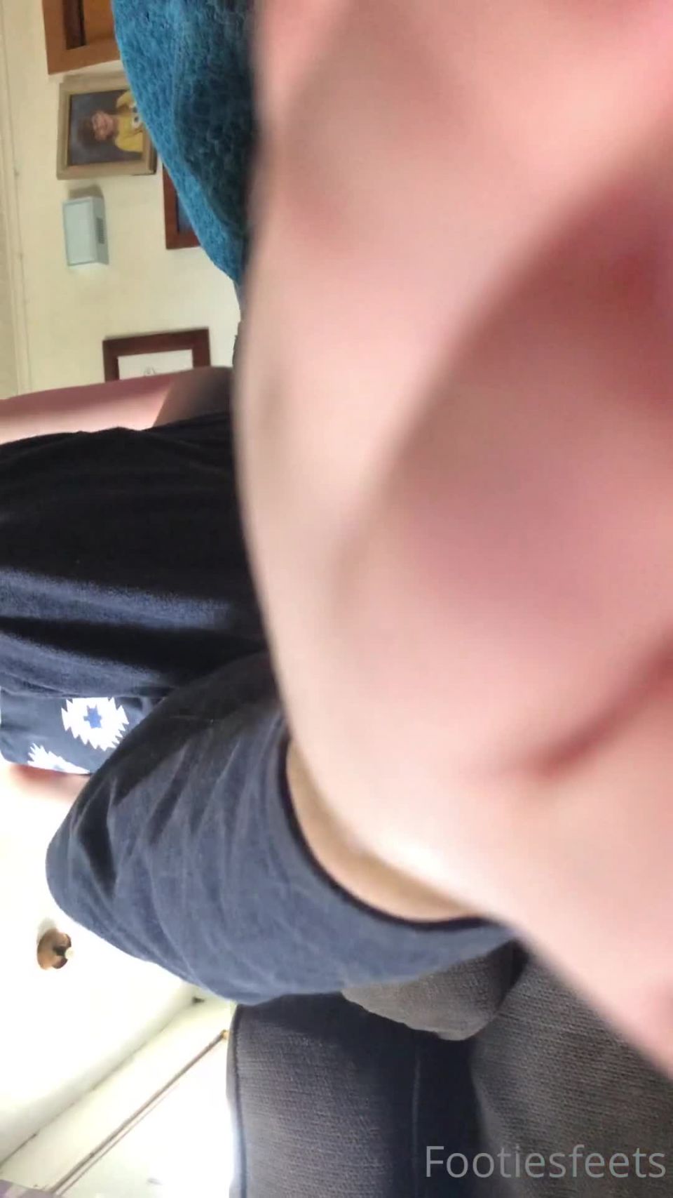  footiesfeets  Giantess stomping, feet on feet porn