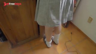 [GetFreeDays.com] Colegiala Sophia arreglandose para ir a la escuela Cogemos antes de ir al colegio Video casero HD Sex Leak December 2022-0