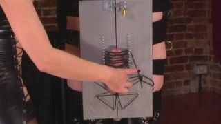 TheEnglishMansion DungeonWM9 300 download-TheBondagePost Complete Mobile-8