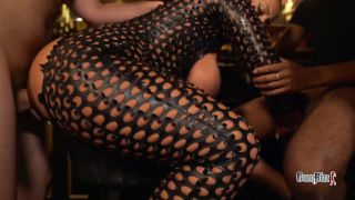7132 Dick or Treat Toerist MILF Creampie Gangbang in Amsterda...-2