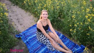 SHELLYSTAR – Drehbuch Erster Outdoorfick, first amateur wife on german porn -0