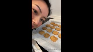 RaeLilBlack Official Raelilblackofficial - greeting to everyone before i go to bed its am and just finished my stream so il 25-12-2020-4