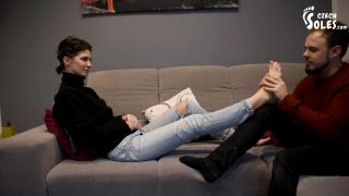 Czech SolesNikola's First Foot Worship In Her Life¡ (Foot Fetish, Sexy Feet, Bare Feet, Czech Soles,Young Feet) - 1080p-7