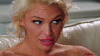 Charlie Pheonix, Madi Collins - Stepmom Squirting Lessons - Teen-2