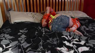 free video 18 Bondage Junkies – Amelia vs. The Circus Colors | newbie | feet porn foot fetish discord-3