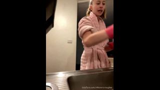 Rhiannon Hughes () Rhiannnonhughes - stream started at am watch me put a black toy inside of myself 22-04-2021-7