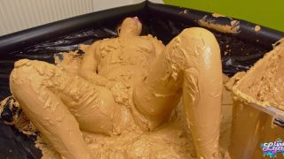 Lyndra Lynn - Cheerleader schlamm orgasmus 1012P - Amateur-6