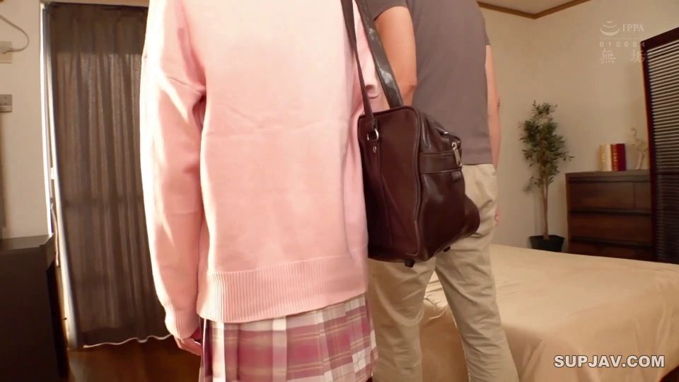 Reducing Mosaic MUKD-549 性欲の溢れたエロ過ぎ少女が笑顔で本能剥き出し絶倫汗だく性交。 オジサンを貪り、肉体奉仕で1日中セックスに没頭した日。 市川りく