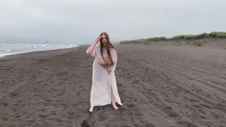[Onlyfans] lucylaistner -15-07-2020-81199645-ocean-5