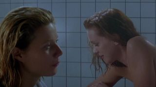 Elizabeth Perkins, Gwyneth Paltrow - Moonlight and Valentino (1995) HD 1080p - [Celebrity porn]-5