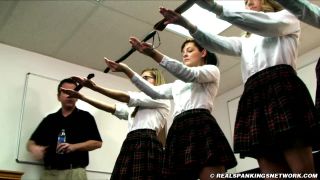 SpankingRedAss6756756786789789879065.-1