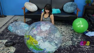 Custom Fetish - Candy C Inflates 3 Beach Balls w Machine - Fetish-3