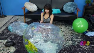 Custom Fetish - Candy C Inflates 3 Beach Balls w Machine - Fetish-4