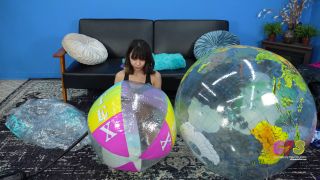 Custom Fetish - Candy C Inflates 3 Beach Balls w Machine - Fetish-7