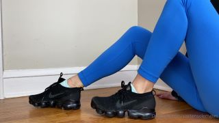 Sizetensolemates () - watch me take off my nike air vapormax light blue ankle socks 29-12-2020-0