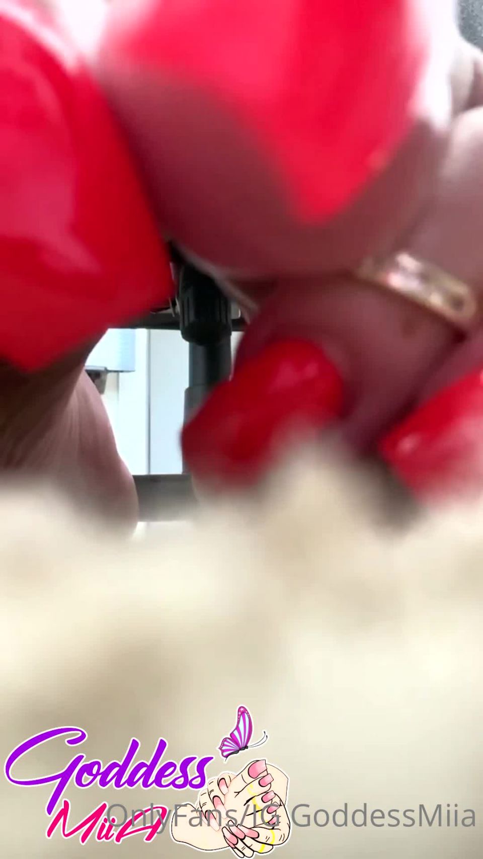 goddessmiia  136275401 you love being under my desk while i work you knell | feet | feet porn 