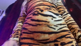 Roll the Dice JOI GAME Petite Mercy (Amateur porn)-9