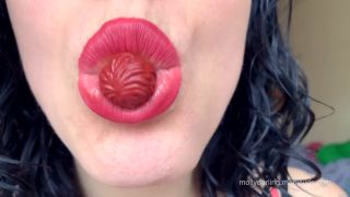 Fetish Porn Molly Darling – Giantess Threatens To Eat You – Vore-5