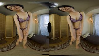 UltraHD VR Dance: Sakamoto Natsuho & Friends in Virtual Bliss!-3