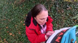 [K2S.CLUB] Saskialove87 - Mutti bläst kleinen Schwanz im Wald leer - SD 404P-8