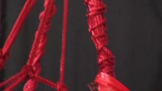 MaxineX - Squirting In Bondage On Sex Chair Download New ...-1