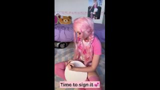 7127 Belle Delphine - Pussy Mould-7