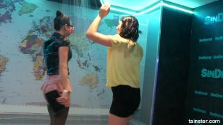 Porn tube Sensual wet play with hot amateur babes-9