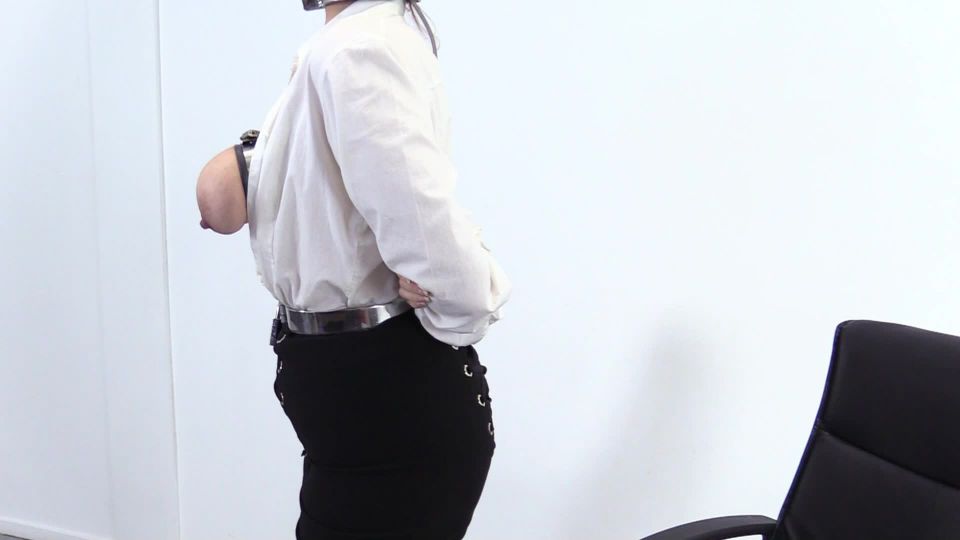 7112 Arabella - the perfect secretary