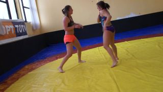 The Amazon vs Gabi: Submission Wrestling-9