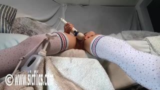 Mayya vs the XXXL Atlas – Sicflics – Mayya Moore - [Fisting porn videos]-1