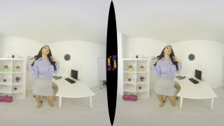 Video Lauren Louise Leggy Brunette 2880p UltraHD/4K-1