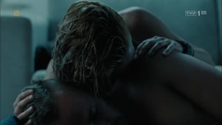 Olga Boladz – Skrzydlate swinie (2010) HD 1080p - (Celebrity porn)-1