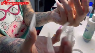 KimmyVampire - Blog 1 Doing my Nails To a CustomeVid-1