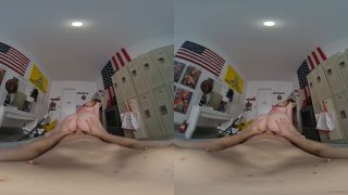 Tight Twerk with Naomi Ryder - Gear VR-4