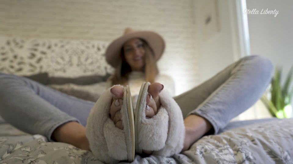 porn clip 43 stella liberty stlla ltvc fuzzy white slippers | fetish | fetish porn cigar fetish