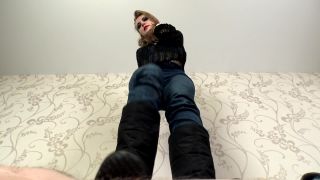 [GetFreeDays.com] Cynthia - Winter Boots Trampling Close-up feet licking-3